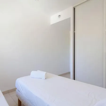 Two Bedroom With Terrace In New Secure Building Near Palais And Beaches 515 Appartement *