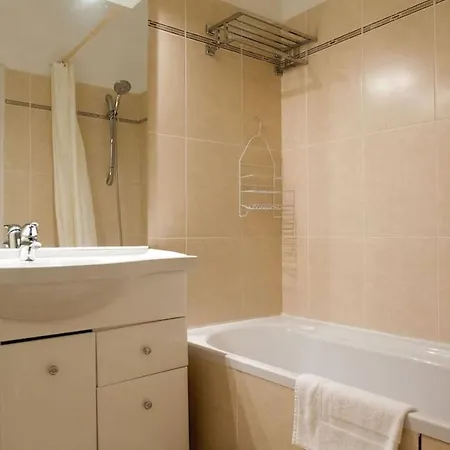 Two Bedroom With Terrace In New Secure Building Near Palais And Beaches 515 Appartement Cannes